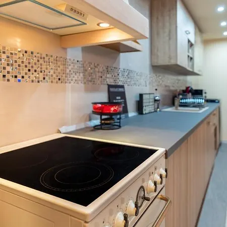 Alsama Zurqa Apartment Busteni Exterior photo